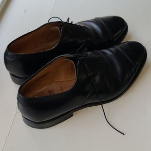 Allen Edmonds 9.5 eee cap toe dress shoes